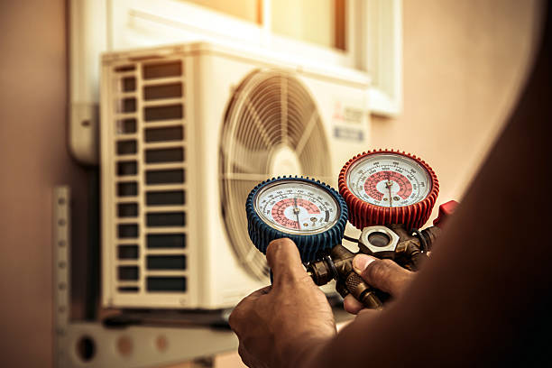 Professional Hvac technician working in Cheltenham, MD